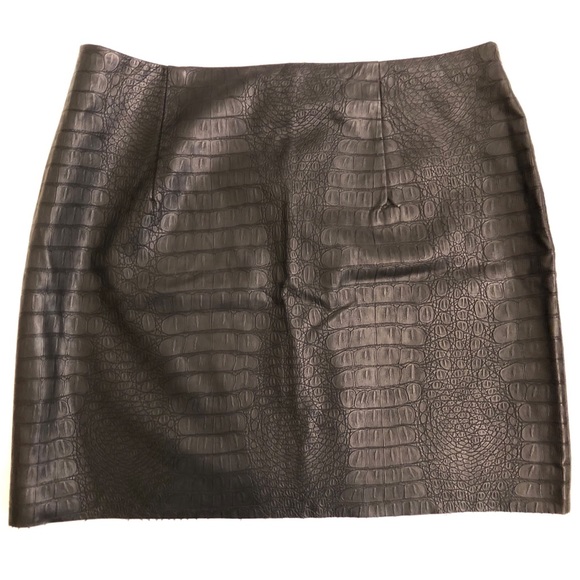 H&M Dresses & Skirts - H&M Vegan Leather Embossed Croc Mini Skirt blk 12